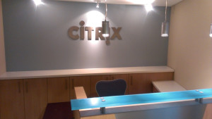 Media Lounge Jensch Citrix Empfang_Rockfon_Akustikdecke